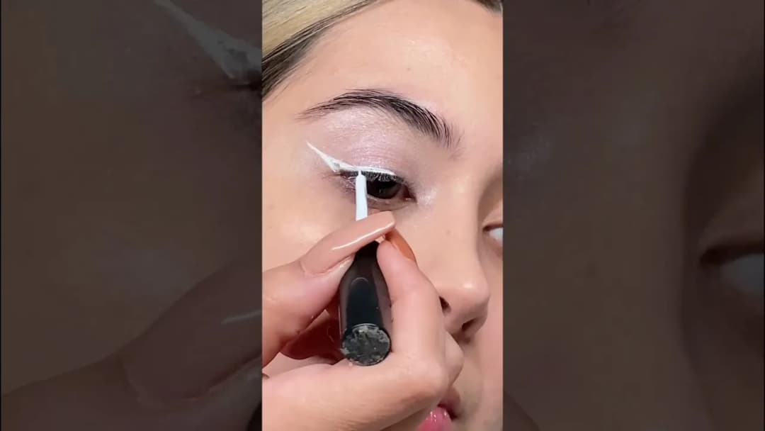 Crea un impresionante maquillaje de ángel para destacar en cualquier fiesta