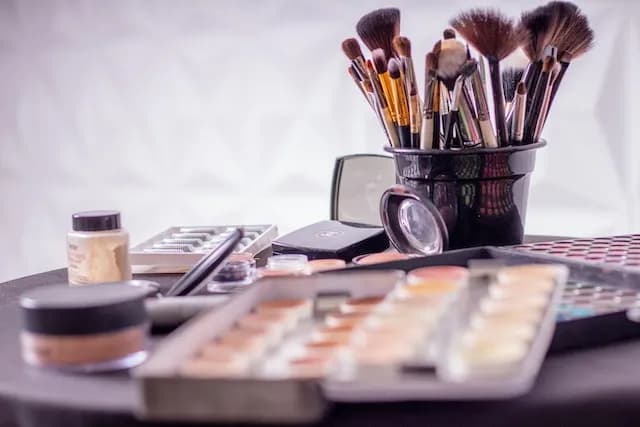 Las mejores marcas de maquillaje caras que debes conocer hoy